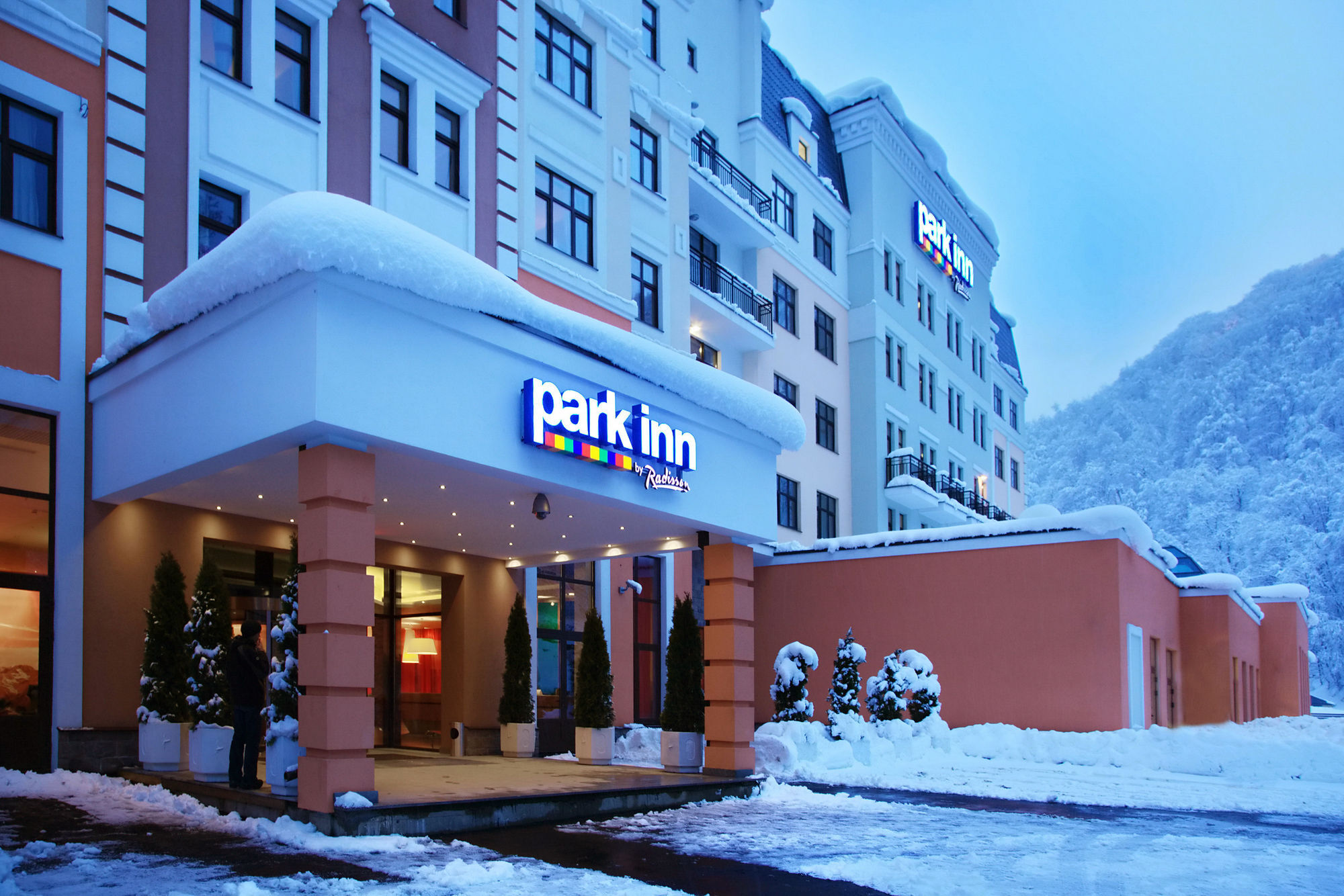 فندق إيستوسادوكفي  بارك إن باي راديسون روزا خوتور المظهر الخارجي الصورة